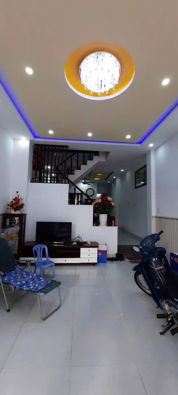 Bán nhà đẹp 3 tầng đường B3 Khu Đô Thị VCN Phước Hải – Nha Trang.