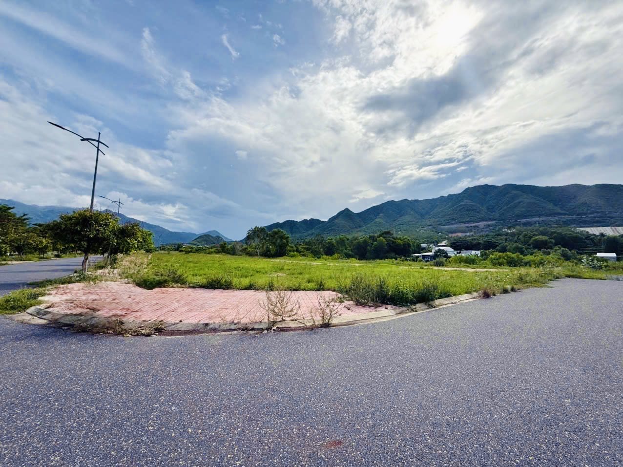 Bán lô Góc Liền kề 136m2 - Dự Án Ven Sông Tắc Nha Trang