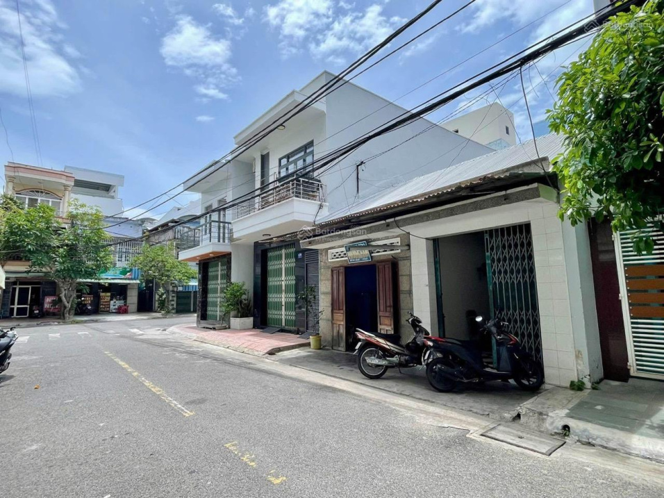 Bán nhà cũ mặt tiền đường Ngô Gia Tự nối dài