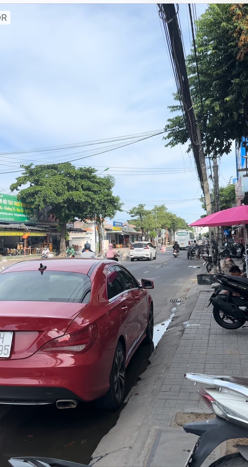 Bán nhà mặt tiền đường Lê Hồng Phong, Phước Long, ngang 5,7m