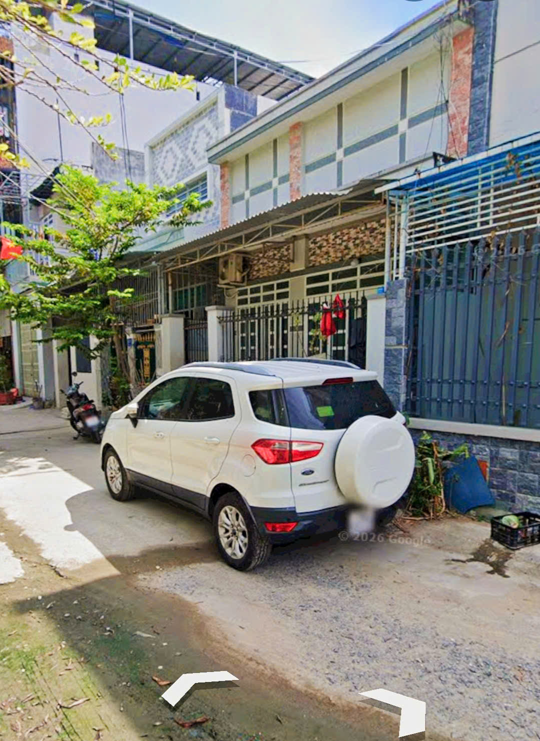  Nhà Vũ Hữu , Đông Mương ngang 6m _ sát đường Lý Thái Tổ. Dt 61.2m2. Giá 4.250ty