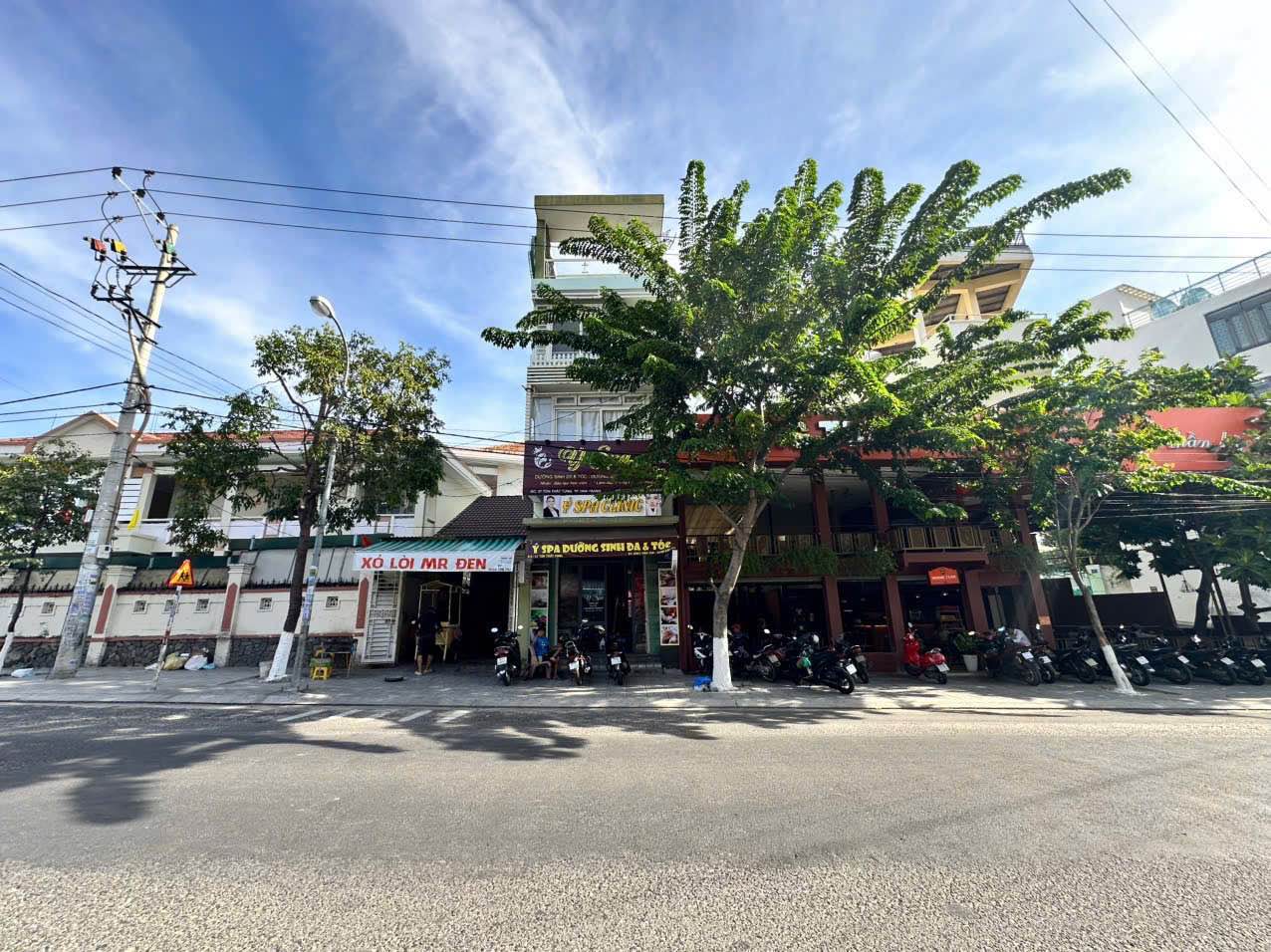 Bán Nhà 4 tầng mặt tiền đường Tôn Thất Tùng, Nha Trang (Cách biển 300M)