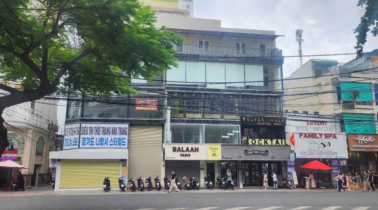 Bán căn Góc 2 mặt tiền đường Tô Hiến Thành, Nha Trang, cách Biển 300m