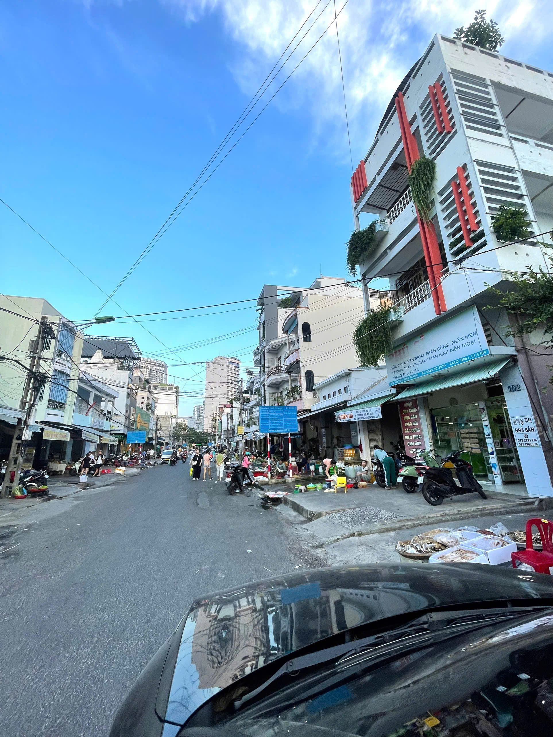 BÁN ĐẤT Tặng nhà cấp 4 Mặt tiền đường VÕ TRỨ, p.Tân Lập, Nha trang. Giá 56ty740tr