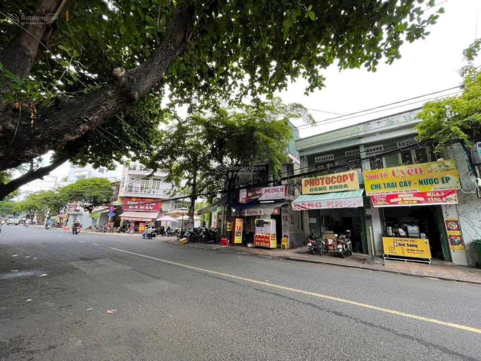 Bán 2 căn nhà cạnh nhau đường Trần Nhật Duật, Nha Trang