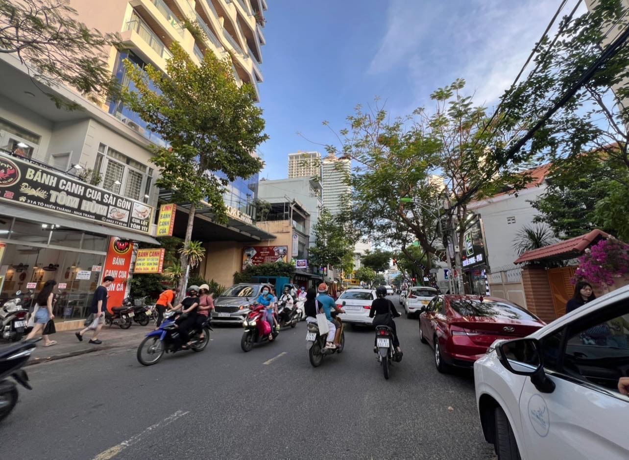 Bán nhà mặt đường Tô Hiến Thành, Nha Trang