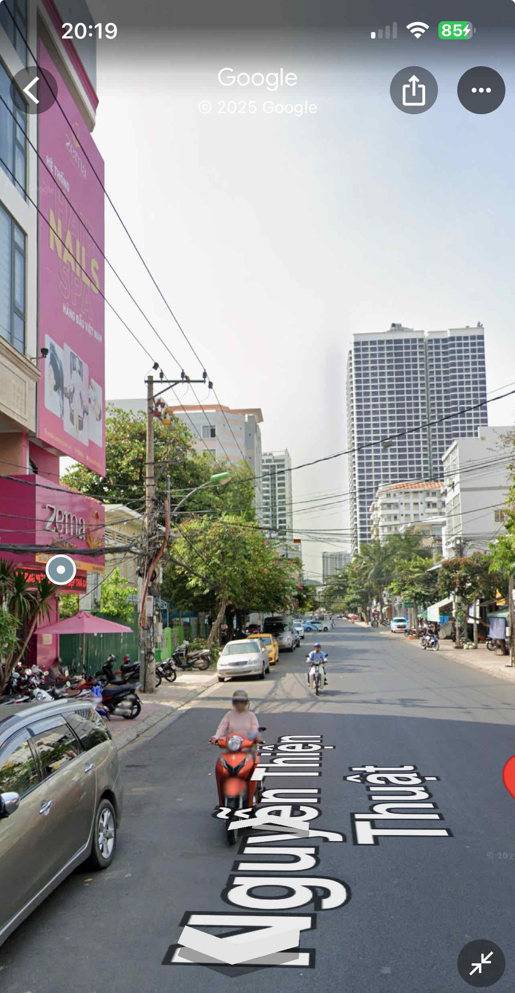 Bán nhà mặt tiền Nguyễn Thiện Thuật, Nha Trang, cách Biển Trần Phú 300m