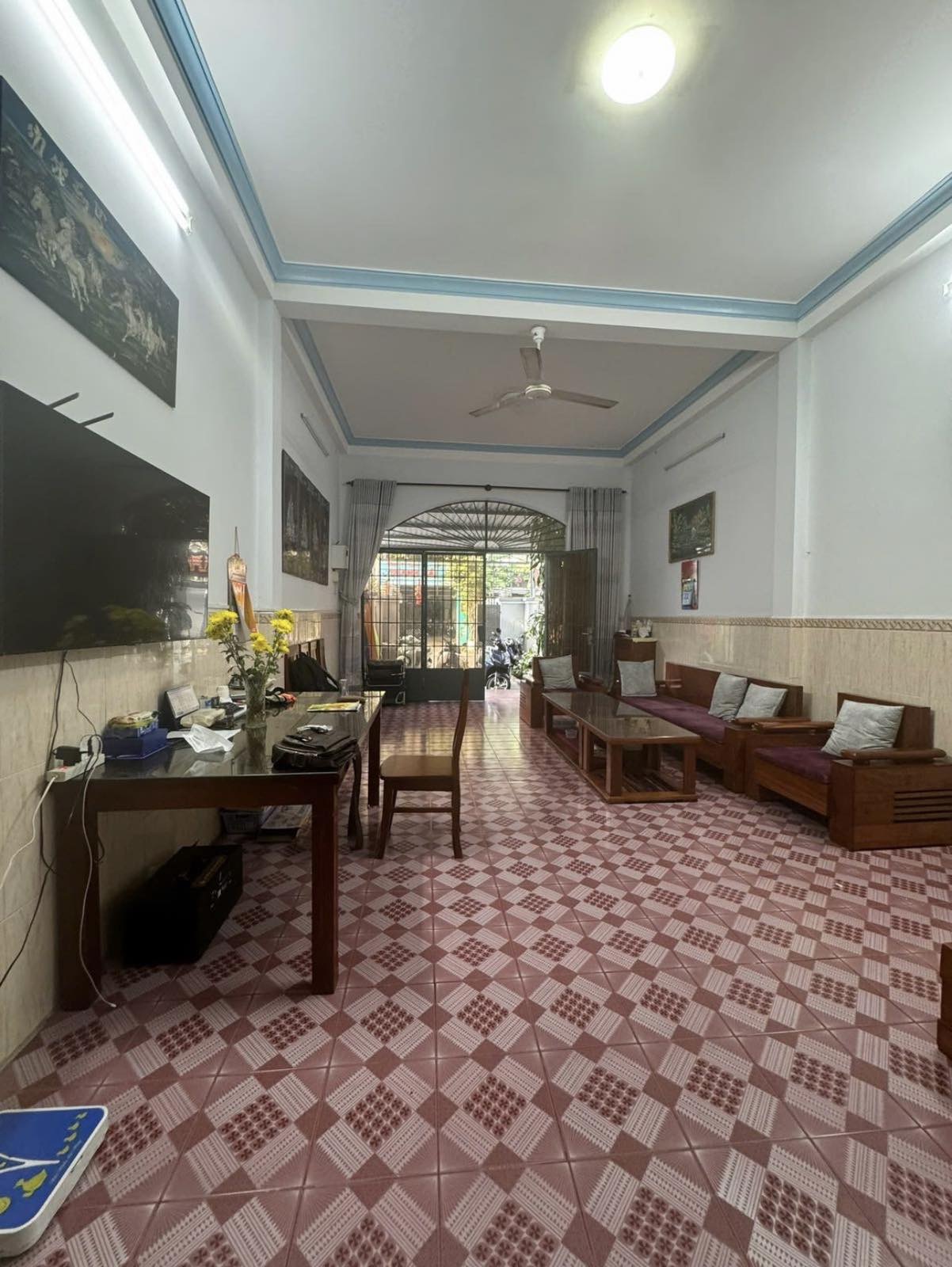 Bán nhà 3 tầng mặt tiền Hồng Lĩnh, Nha Trang