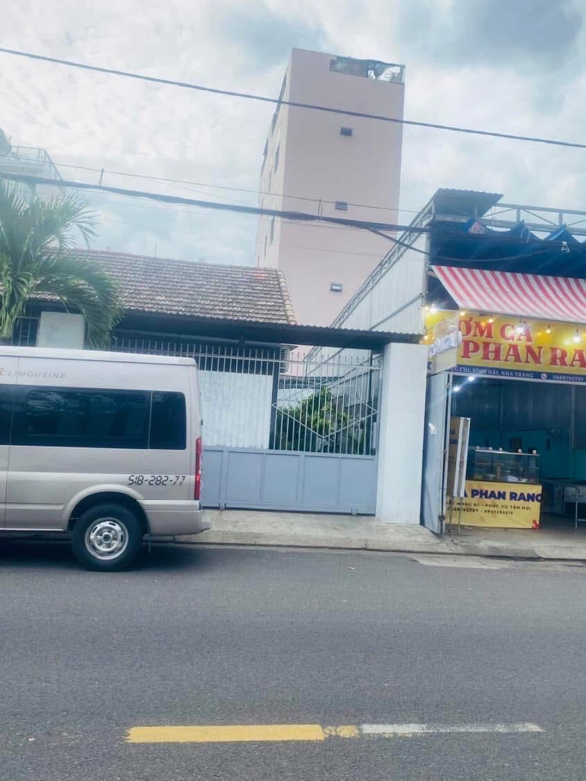 Bán nhà đường Củ Chi, Nha Trang, ngang hơn 10m, gần Biển