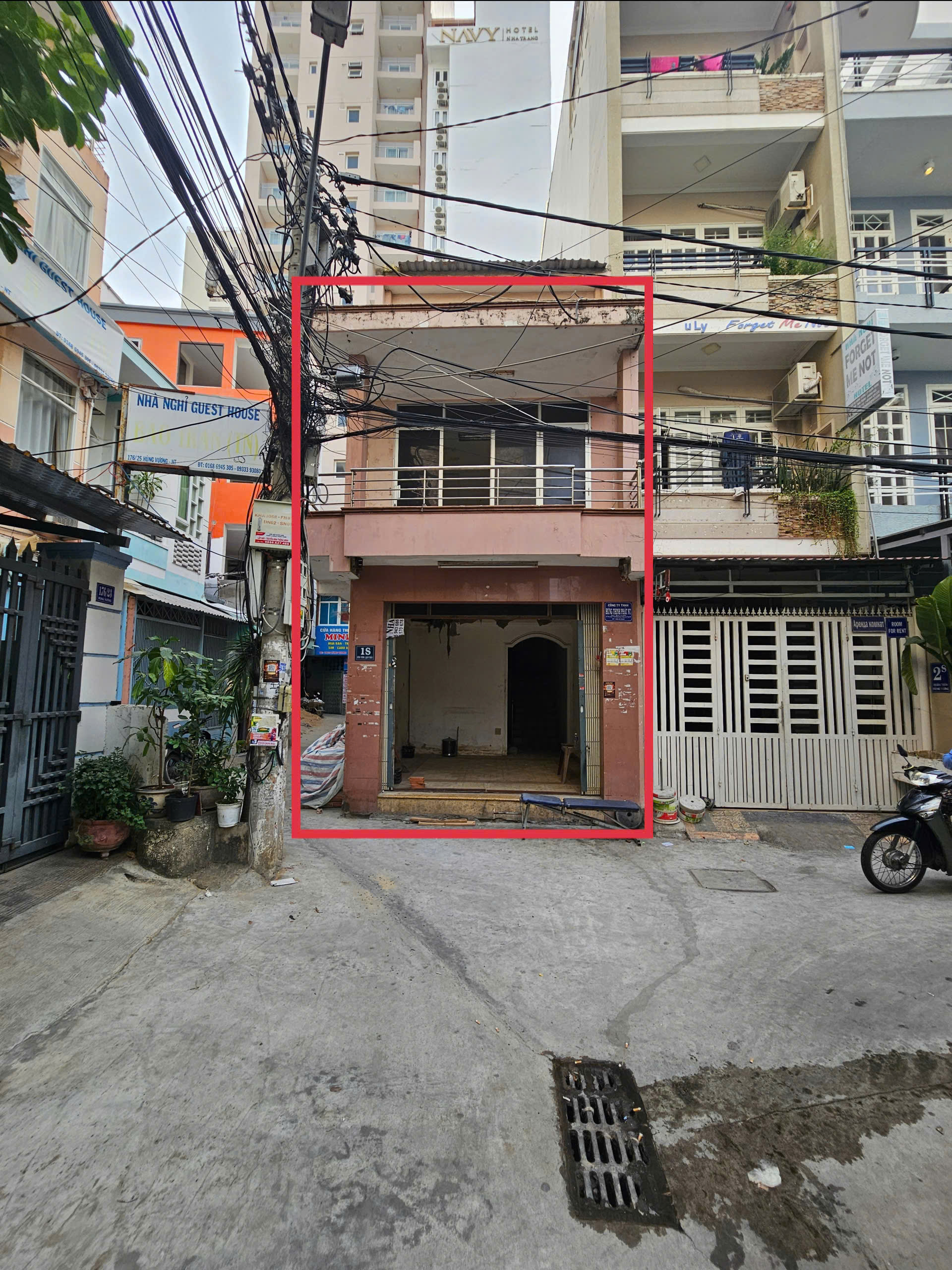 Nhà 2 tầng, góc 2 mặt thoáng, Quân Trấn, Hùng Vương cách biển Trần Phú: 200m. DT 104m2. Giá 23ty
