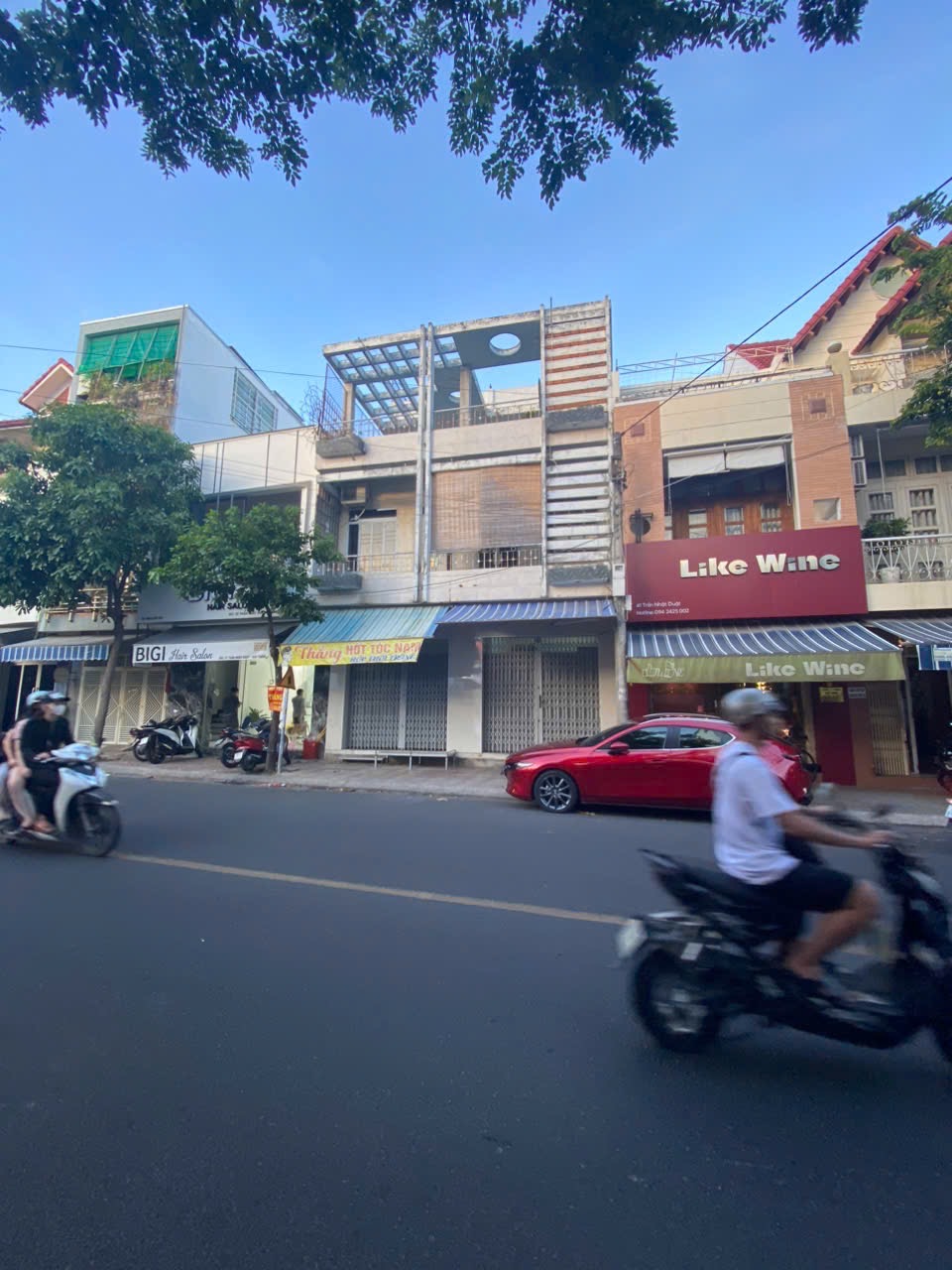 Bán Nhà 3 tầng mặt tiền đường Trần Nhật Duật, Nha Trang ngang 7,5m