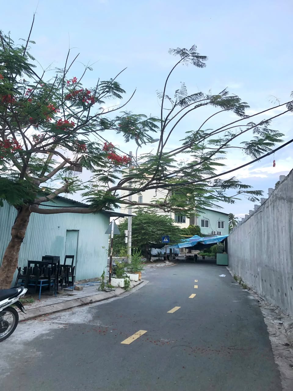 Bán đất Tái định cư Hòn Đỏ, Nha Trang, gần Biển, cách 100m giá rẻ