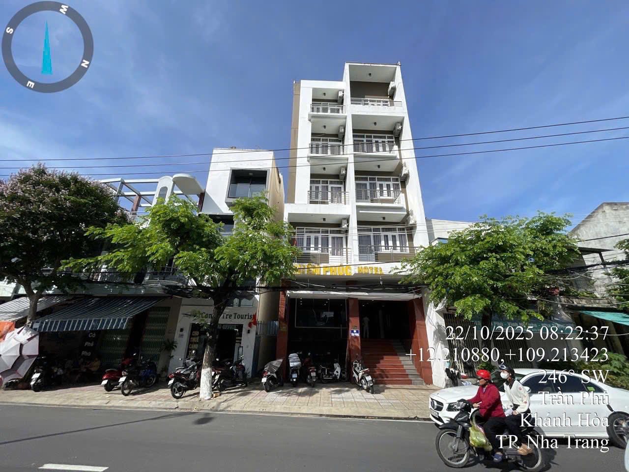 Bán khách sạn 20 phòng mặt đường Trần Phú, Nha Trang, 113m2 giá 30 tỷ