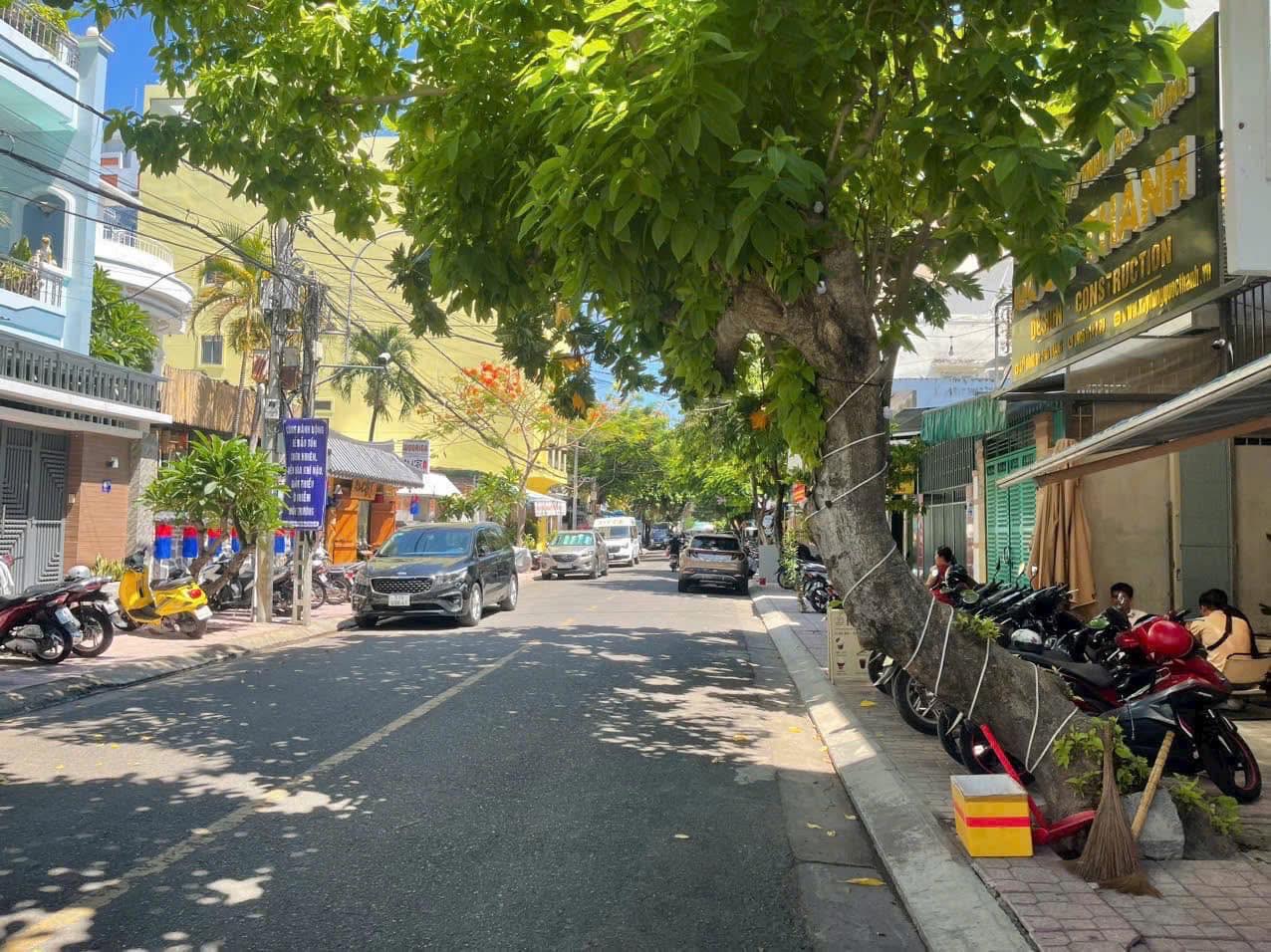 Bán nhà 4 tầng mặt tiền đường Phan Chu Trinh, trung tâm Nha Trang