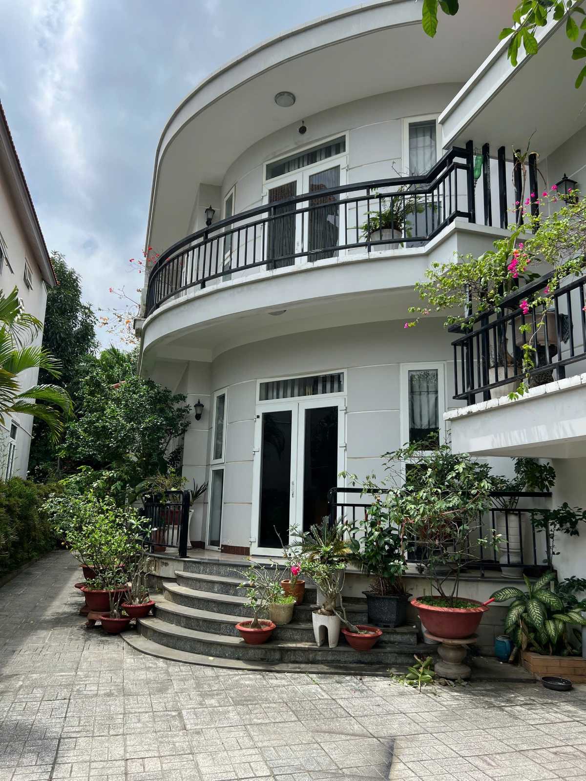 Bán Biệt thự cạnh KĐT Vĩnh Điềm Trung, Nha Trang, gần đường Cầu Dứa