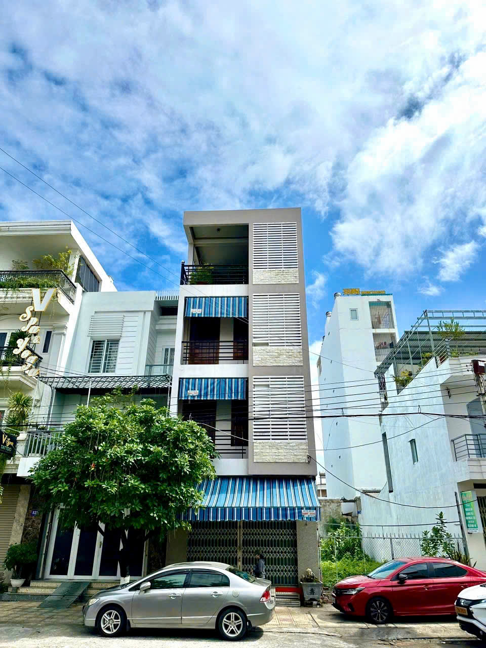 Nhà 4 tầng mặt tiền kinh doanh đường Dã Tượng, Phường Nha Trang, giá13,7 tỷ 