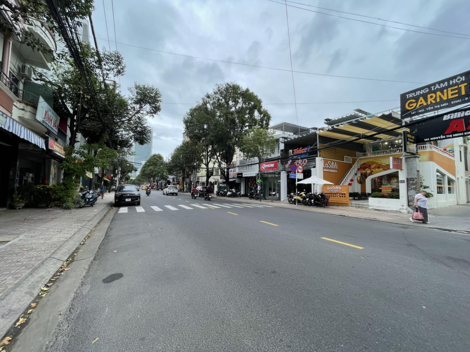 Bán nhà 6 tầng ngang 7,1m đường Nguyễn Thị Minh Khai - Nha Trang - Cách biển 500m