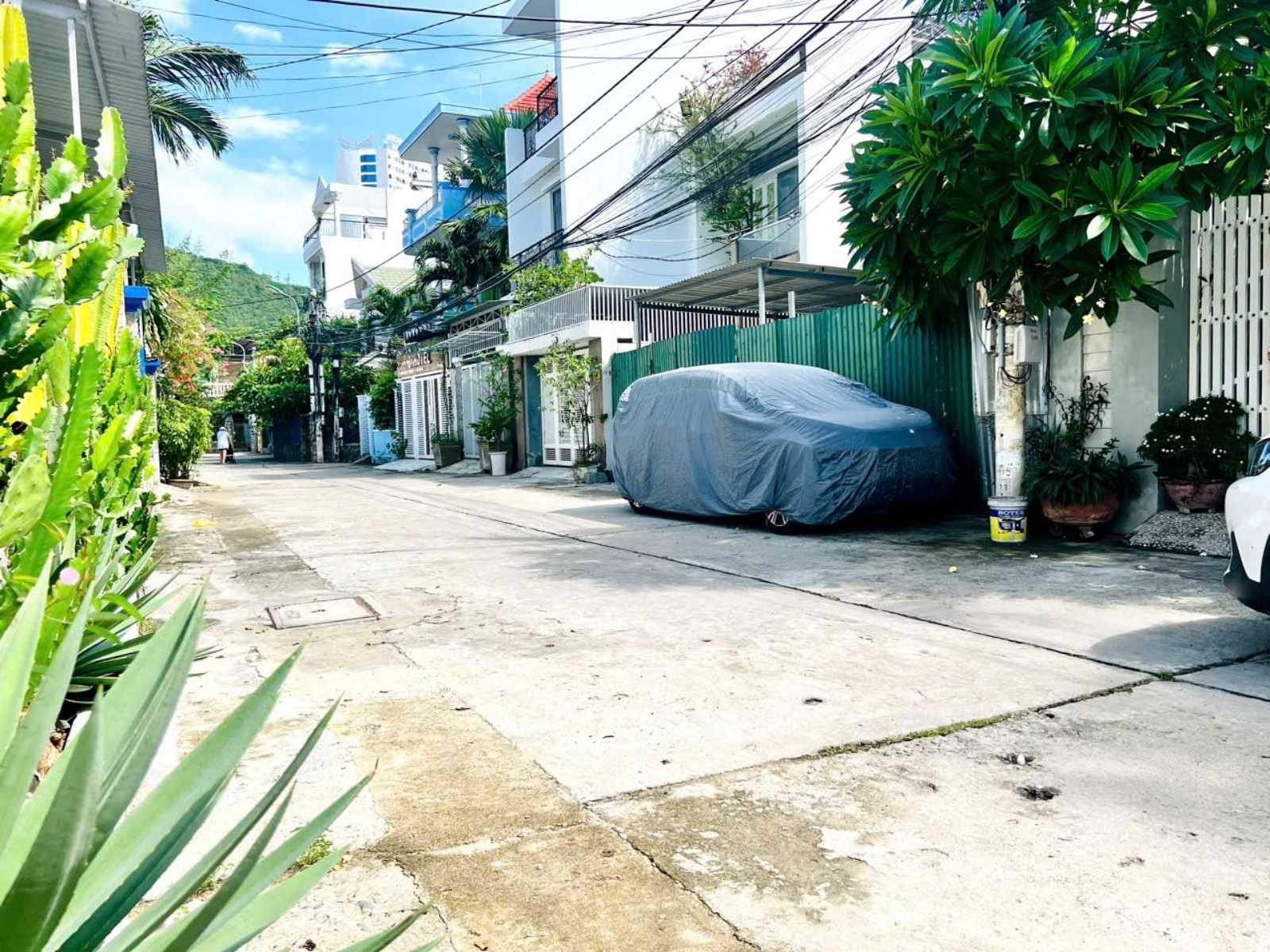 Bán đất đường Dương Hiến Quyền, Nha Trang ngang 9m