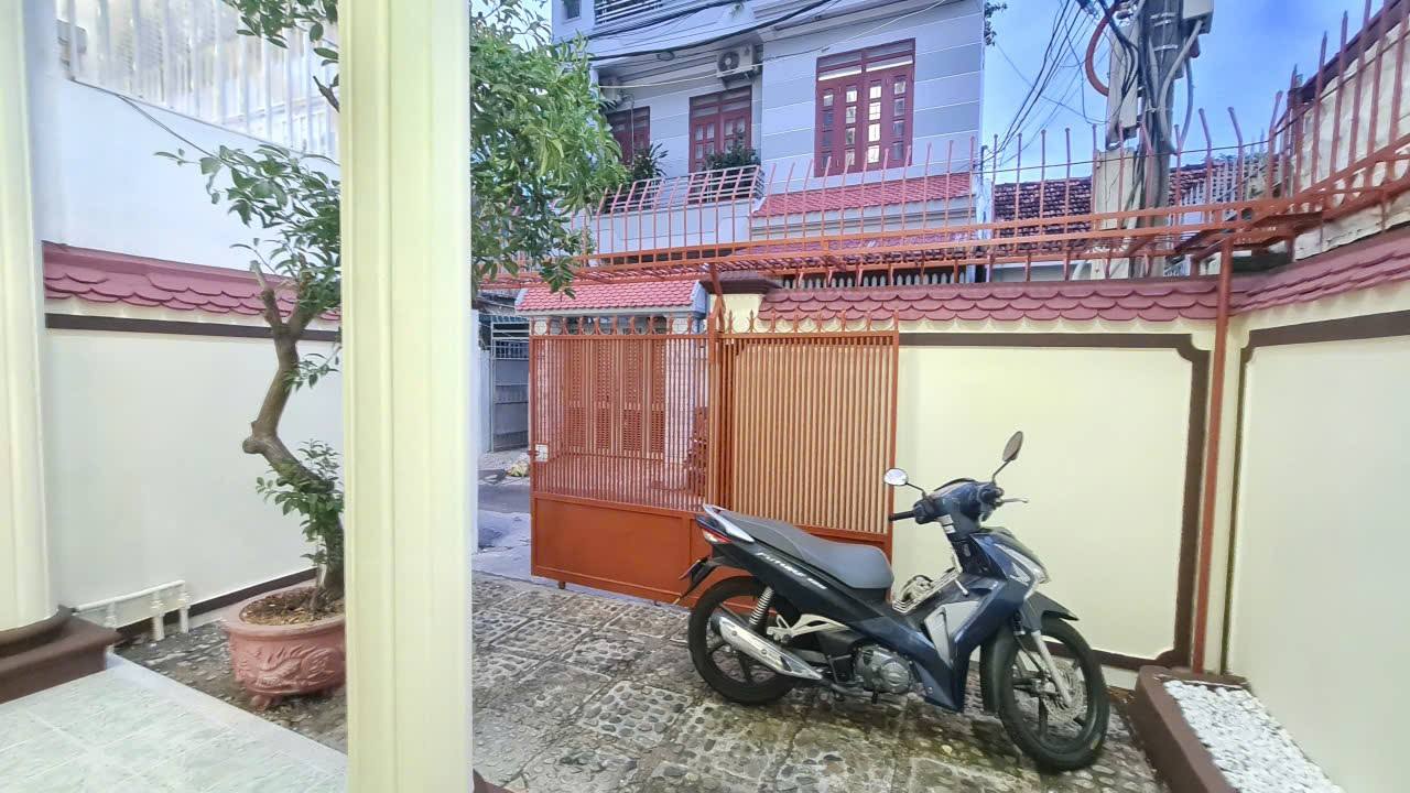 Bán Nhà 3 Tầng Hẻm Xe Hơi đường Nguyễn Thị Minh Khai, Nha Trang