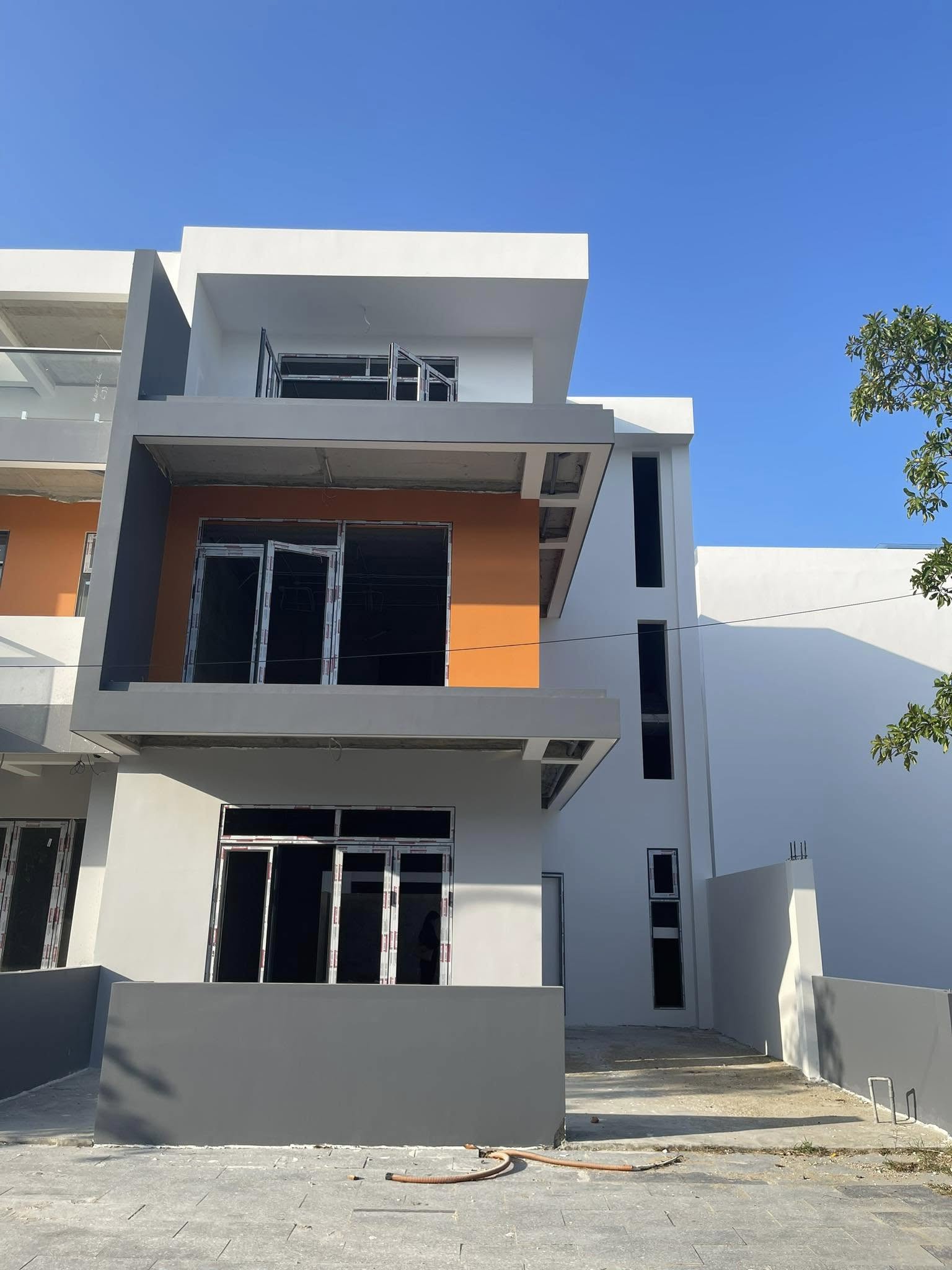 Nhà Thô 3 tầng 160m2. Gói 8 The Capella Mỹ Gia Nha Trang