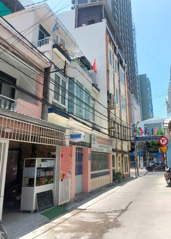 Bán Nhà 3 Tầng hẻm Hùng Vương, Tại Phố Tây, Nha Trang