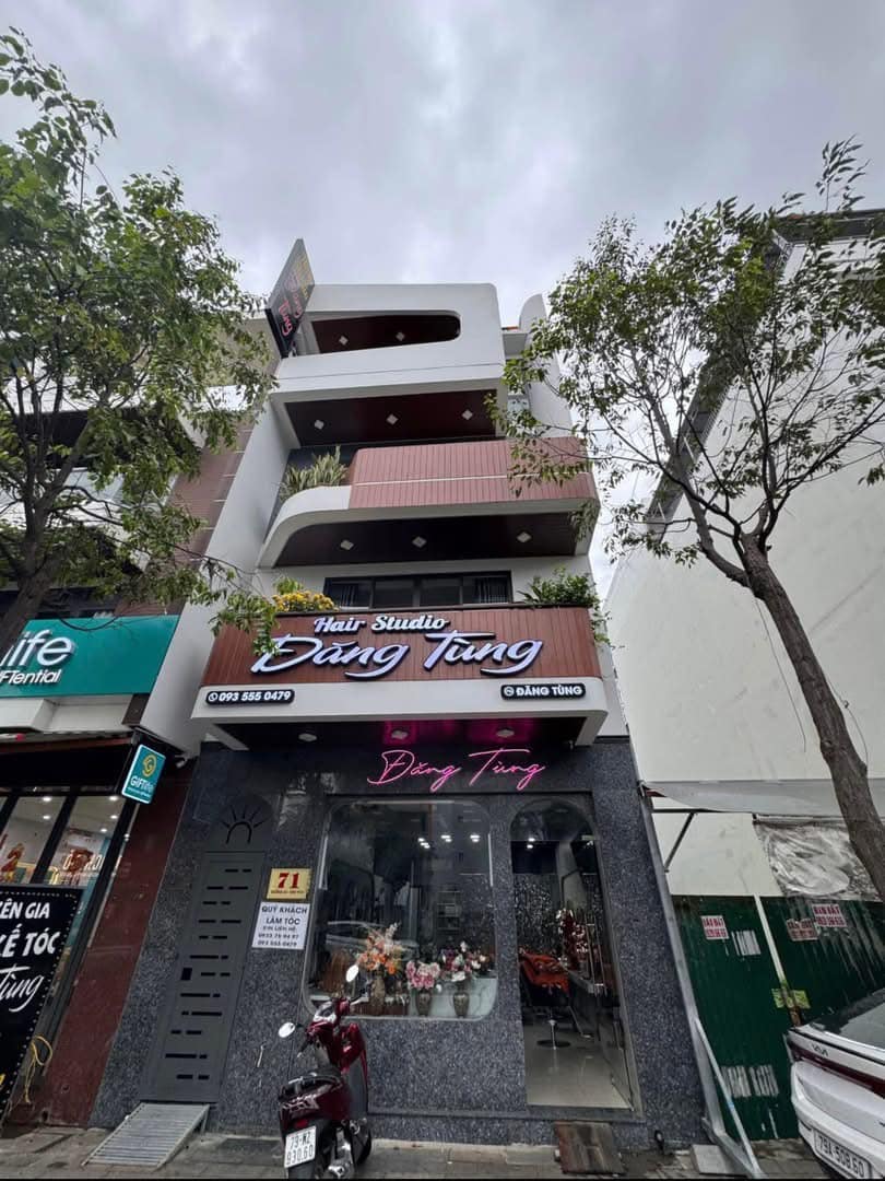 Bán nhà 4 tầng mặt đường Thích Quảng Đức KĐT VCN Phước Hải