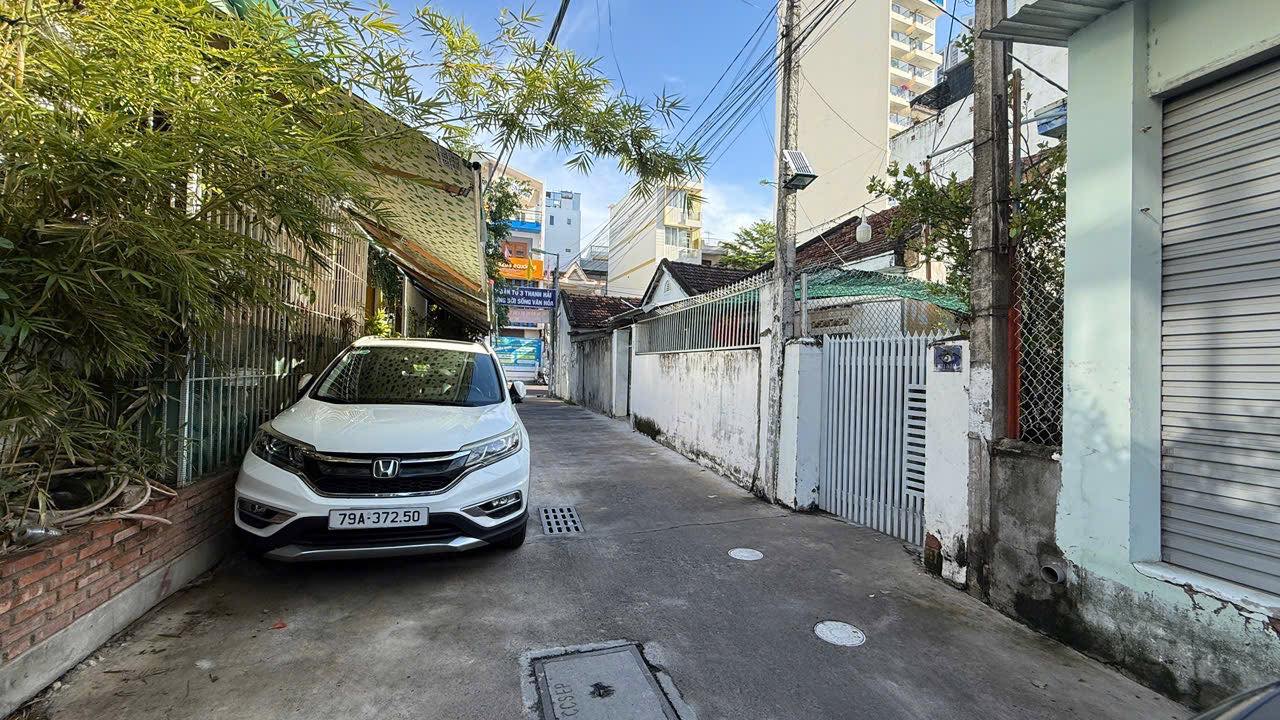 Bán lô góc đường Hải Nam, Vĩnh Hải, Nha Trang giá cực tốt 143m 10 tỷ