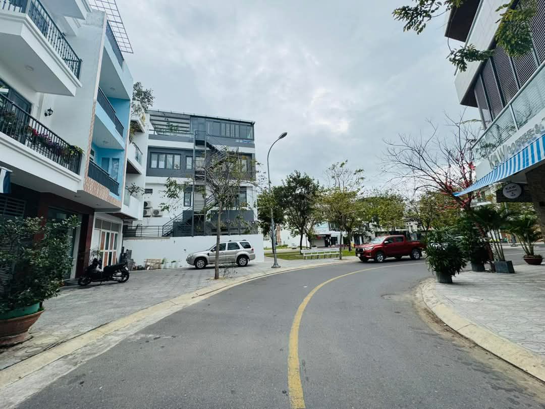 ☘️ Nhà 3,5 tầng Hà Quang 2 - Nha Trang