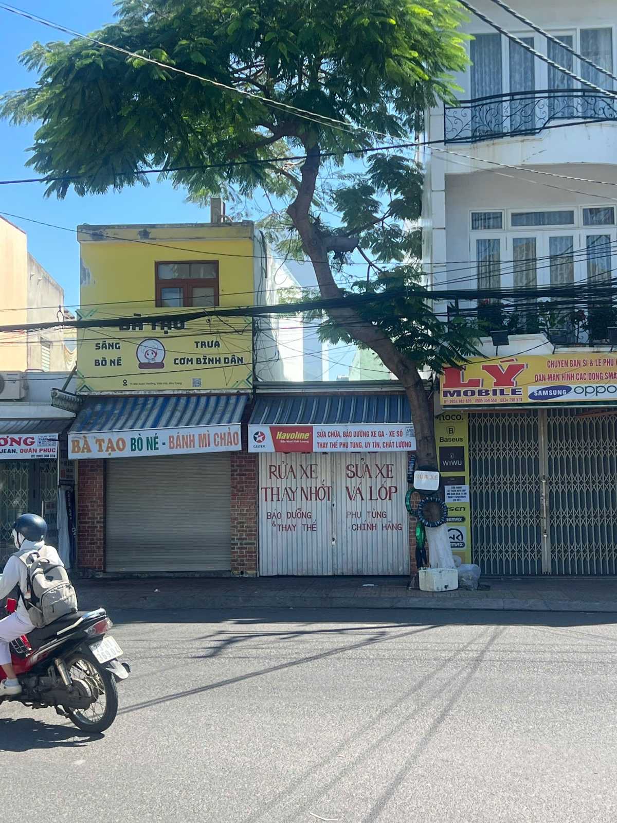 Bán nhà mặt tiền đường Mai Xuân Thưởng - Nha Trang, cách Biển 500m