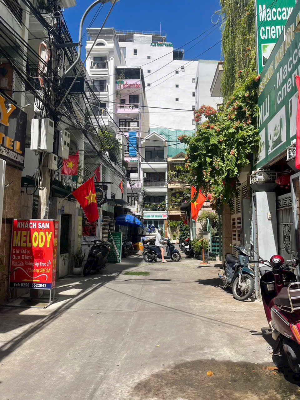 Bán đất hẻm lô góc Trần Quang Khải, cách Biển chỉ 500m, Lộc Thọ, Nha Trang