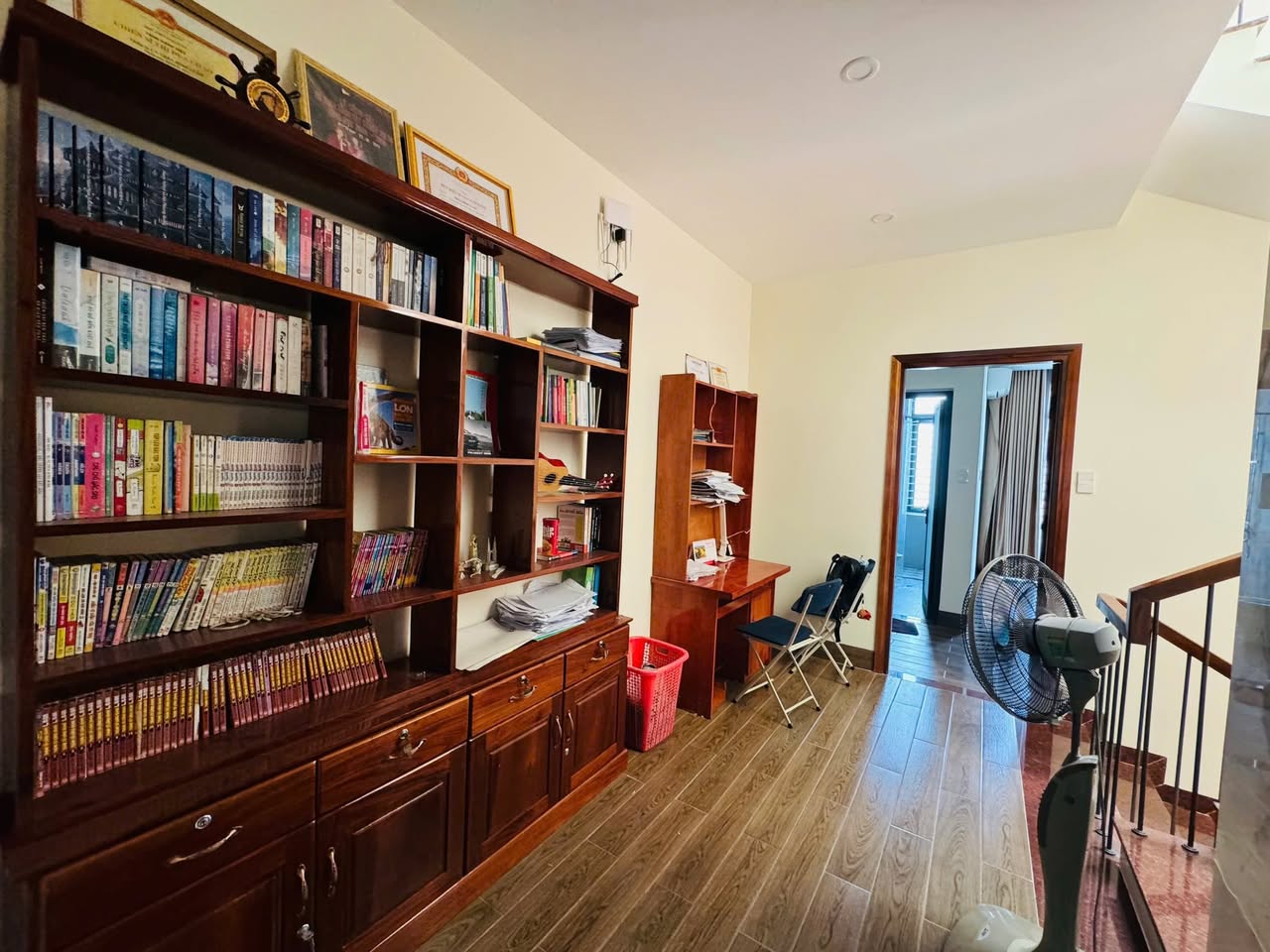 Bán căn nhà tại đường B2 khu đô thị vcn phước long 1. CÓ THANG MÁY