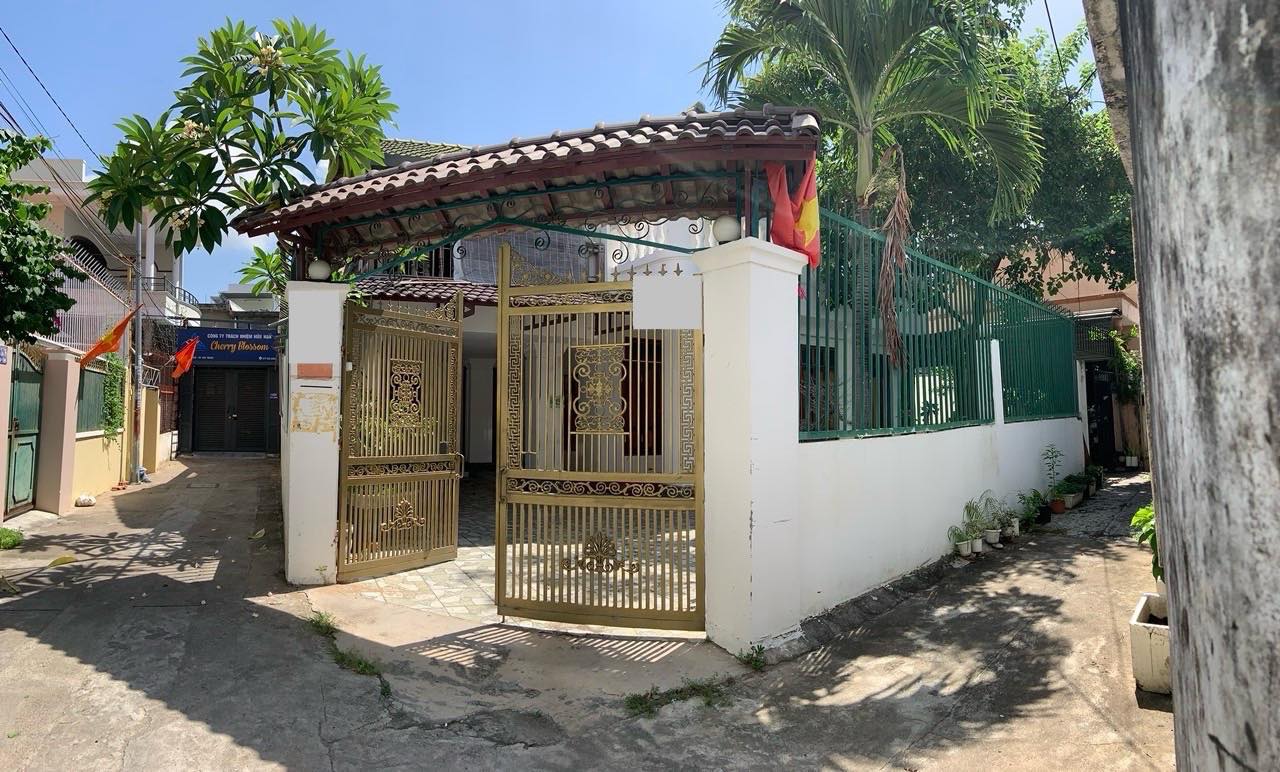 Bán lô đất gần biển giá đầu tư mua xây căn hộ, 2 mặt tiền đường Nguyễn Khánh Toàn - Vĩnh Hải