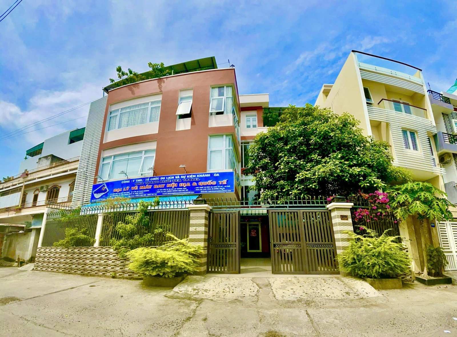 Bán toà nhà Căn hộ, cách Biển Trần Phú 700m, Phước Long Nha Trang