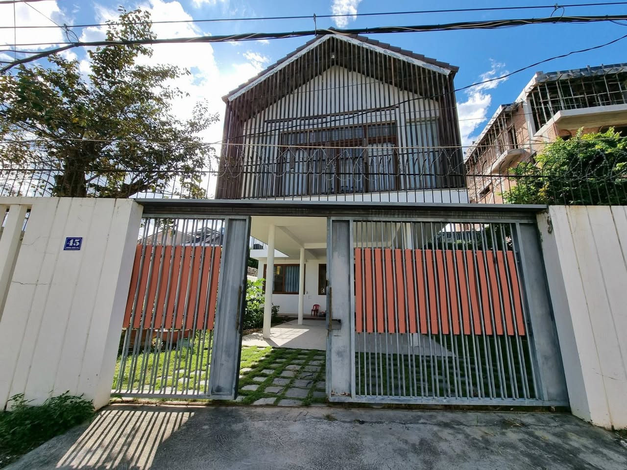 Bán Biệt thự Sân vườn đường Liên Hoa, Vĩnh Ngọc, Nha Trang