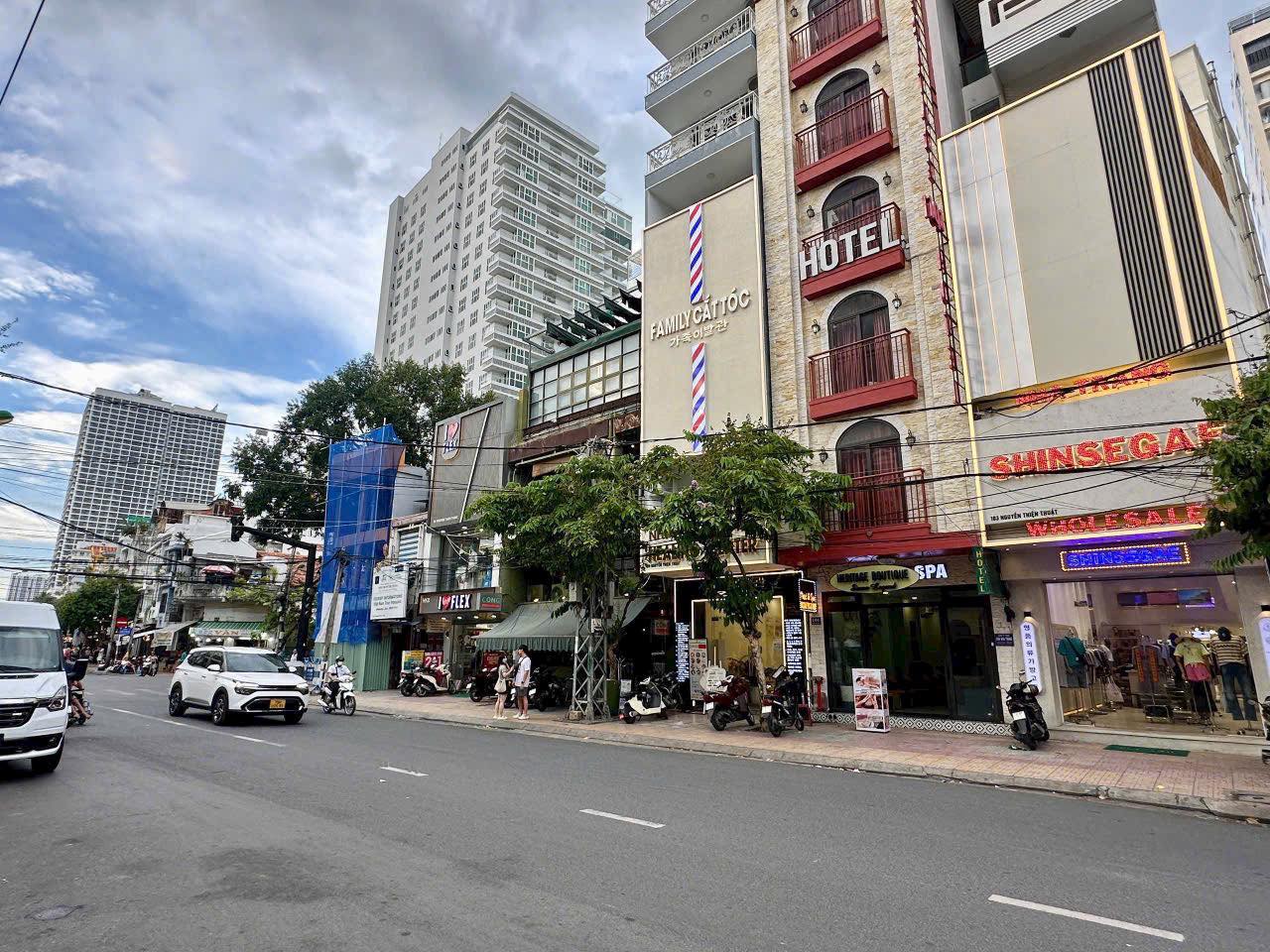 Bán nhà ĐƯỜNG NGÔ GIA TỰ GIÁ CHỈ 170tr/m2 TTTP NHA TRANG