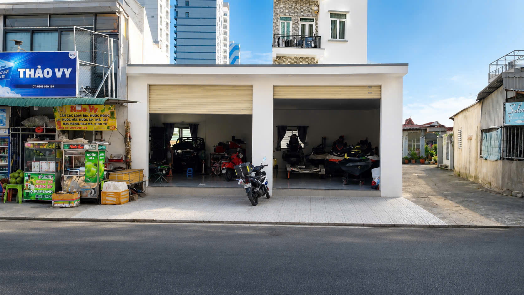 LVCC GIA ĐÌNH MÌNH CẦN BÁN NHÀ 3 MẶT TIỀN ĐƯỜNG DƯƠNG HIẾN QUYỀN NGAY BIỂN PHẠM VĂN ĐỒNG NHA TRANG GIÁ 20 TỈ ( có thương lượng )