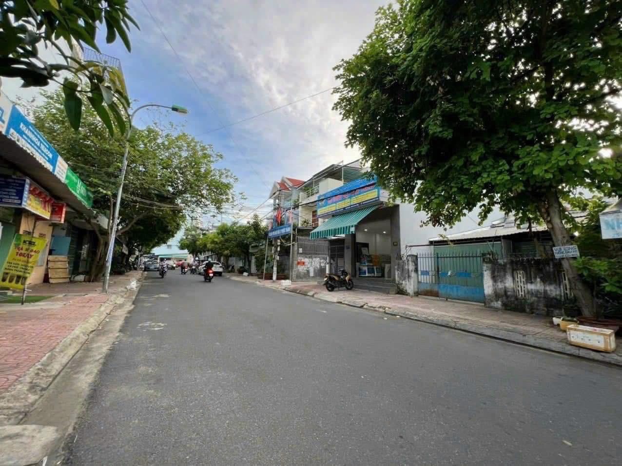 Bán nhà Cấp 4 mặt tiền đường Trương Hán Siêu, Nha Trang giá 12,8 tỷ