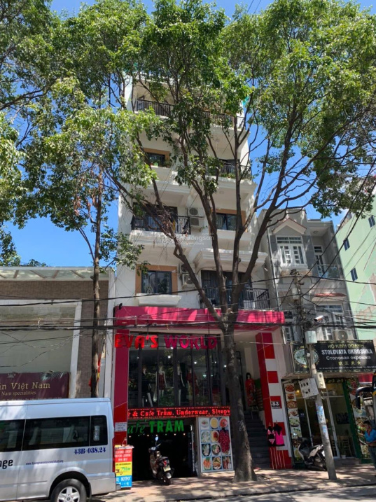 Bán nhà 6 tầng mặt tiền đường Nguyễn Thị Minh Khai, Nha Trang, cách Biển 500m.