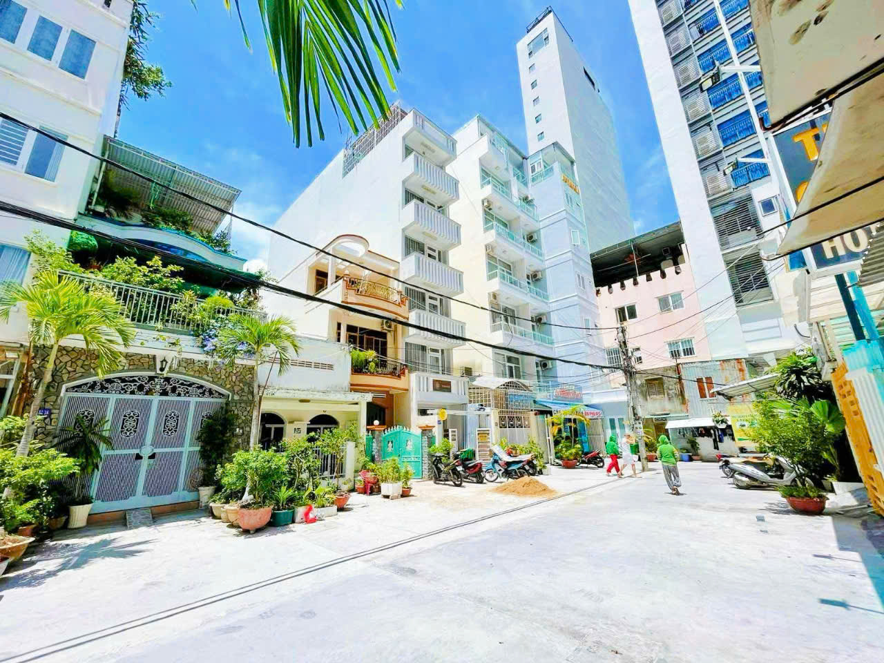 [ Nhà 3 tầng Hẻm _ ô tô Hùng Vương ] ** 13 tỷ **