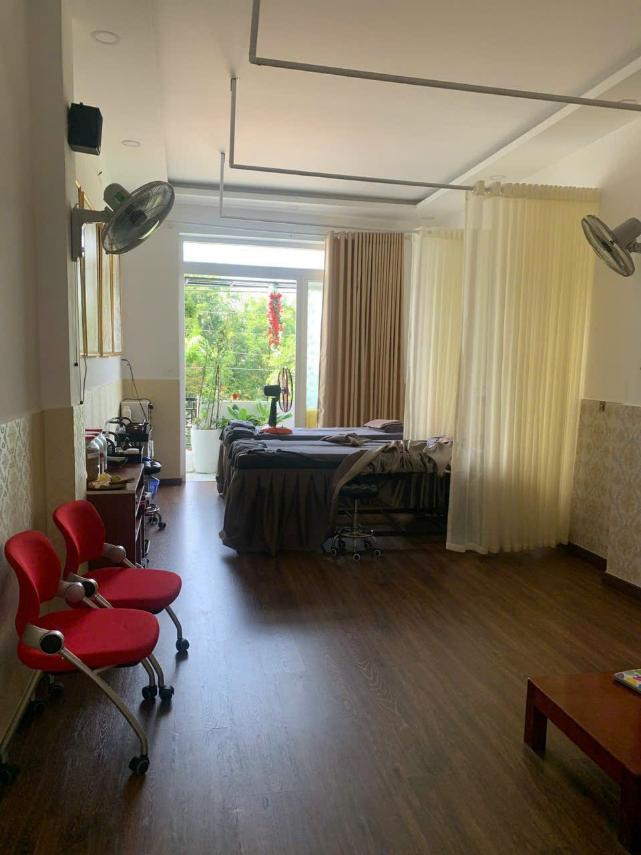 Bán nhà mặt đường Dã Tượng, Nha Trang, Nhà Góc mặt tiền đẹp