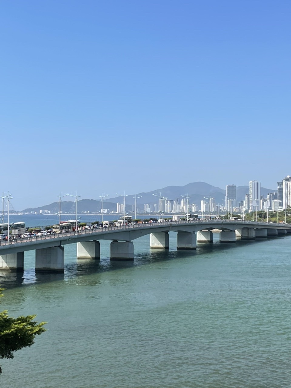 Bán Đất Tặng nhà cấp 4 gần Biển- Đường Phùng Hưng- Nha Trang