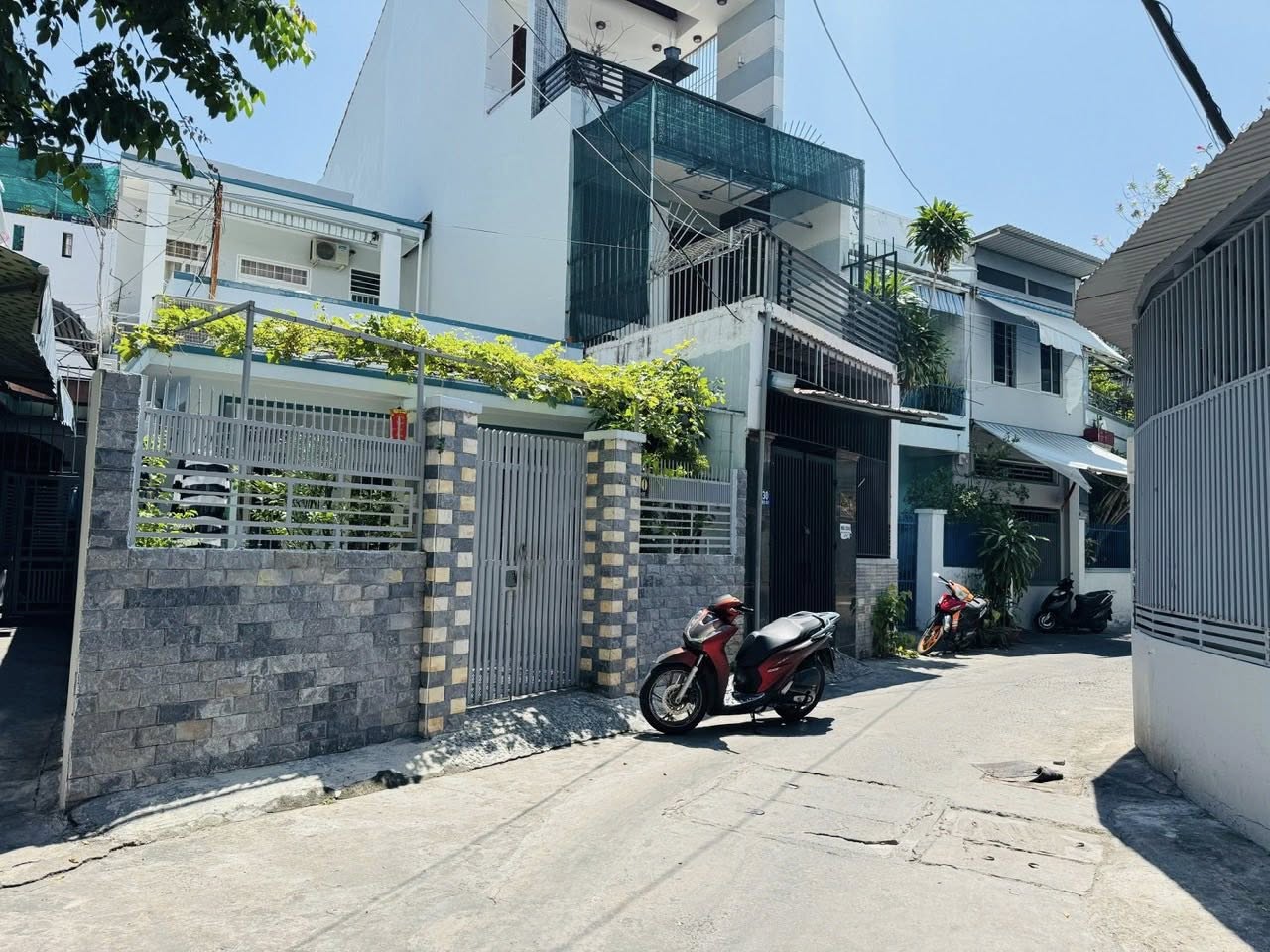 Bán nhà mặt đường Âu Cơ, Nha Trang giá rẻ