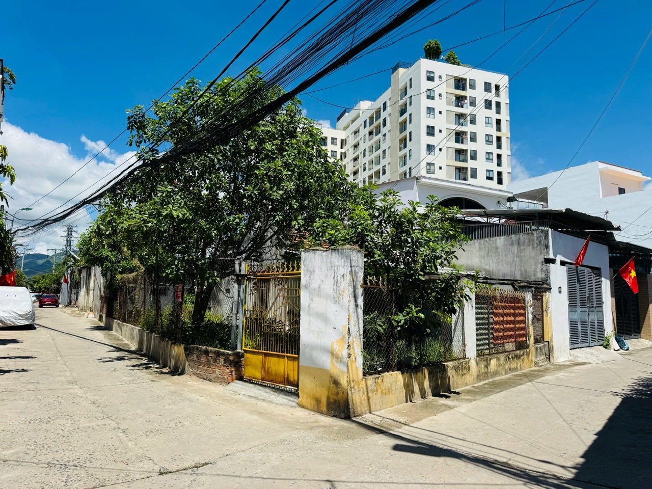 Bán lô góc 2 mặt tiền nằm trong khu chỉnh trang VCN Phước Long 1, giá chỉ có 47triệu/m2