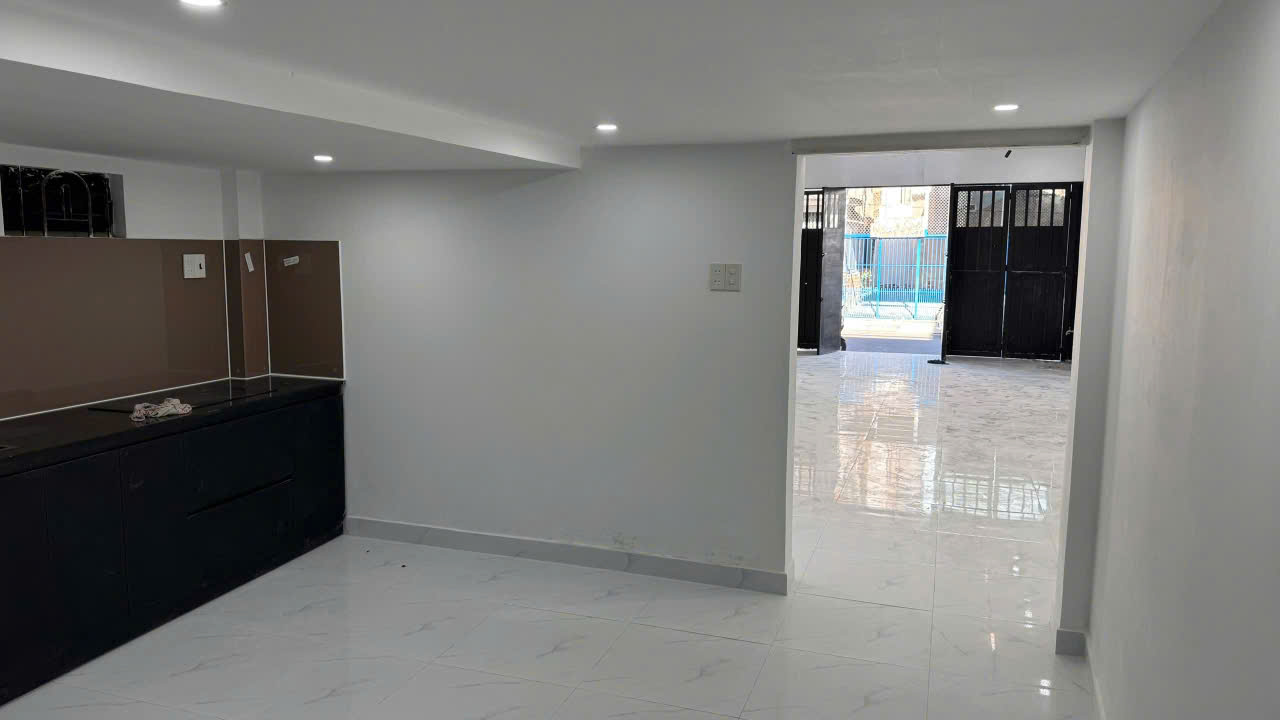 Bán nhà mặt tiền đường Phú Đức - Phường Bắc  Nha Trang. Dt 85m2. Giá 7,9 Tỷ