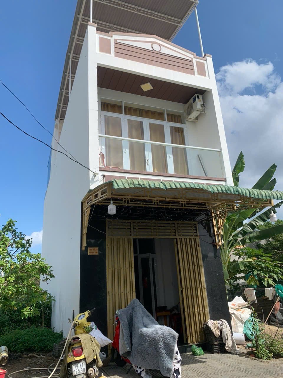 Bán nhà giá rẻ tđc Đất Lành, đường rộng 10m