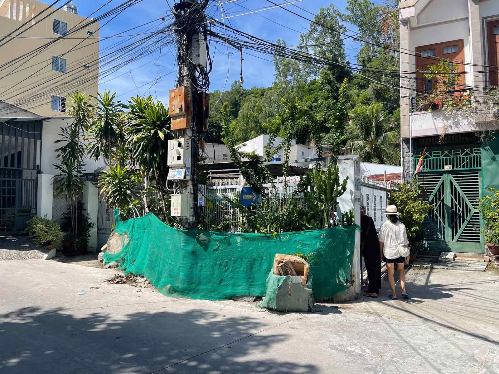 Bán đất tặng nhà cấp 4 tổ 20 Trường Phúc, Vĩnh Phước- Nha Trang.