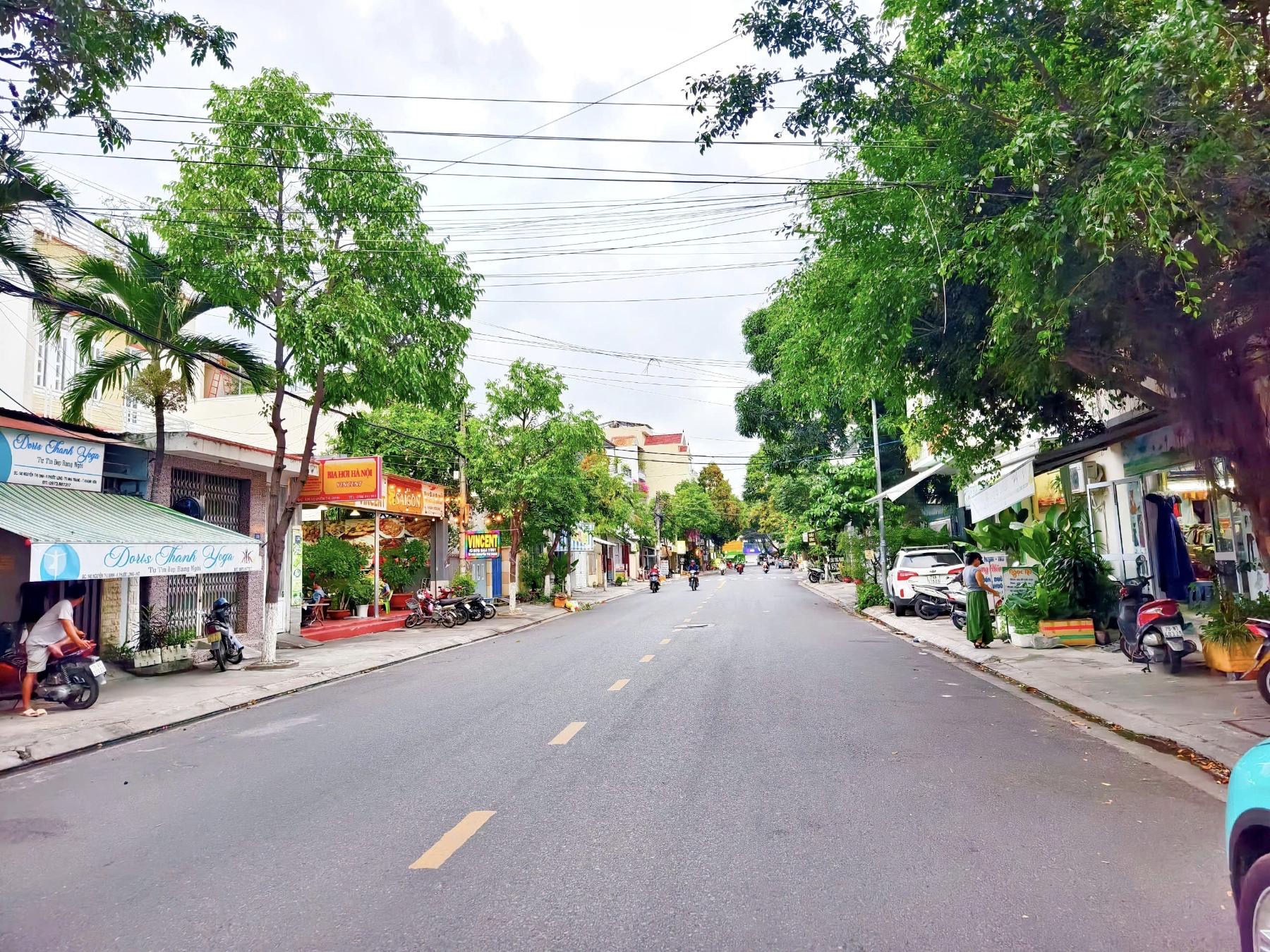 Bán nhà mặt tiền đường Nguyễn Thị Định, Phước Long Nha Trang