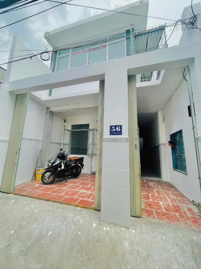 Bán nhà đường Lý Phục Man đang có dòng tiền 8tr6/1 tháng. Dt 90.1m2. Giá 3ty
