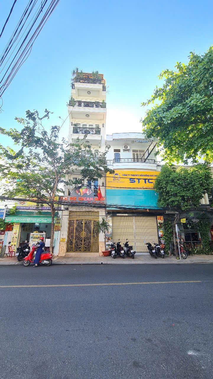 Cho thuê nhà 3 tầng mặt tiền đường Trần Nhật Duật - Tp Nha Trang