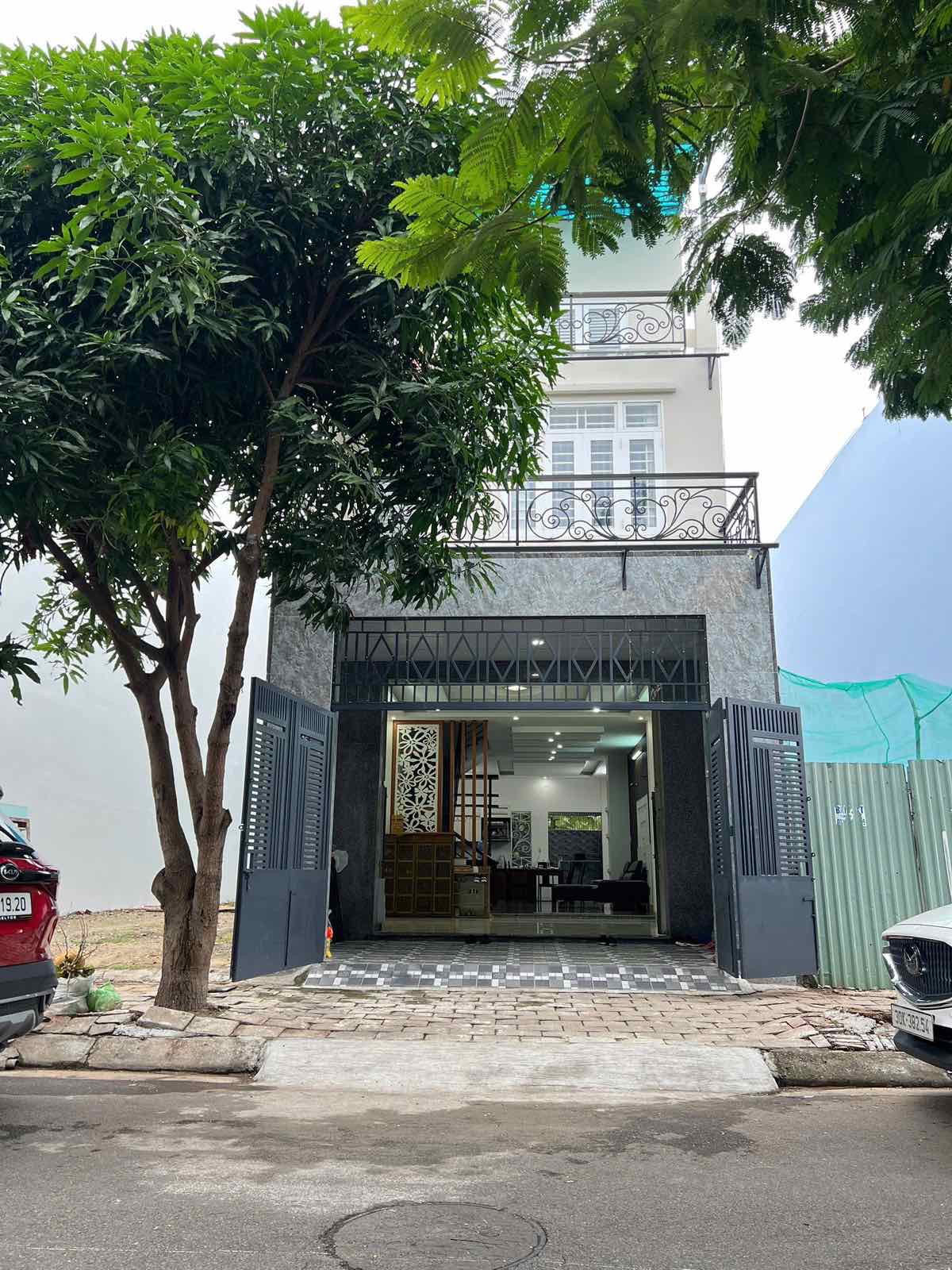 Bán nhà đẹp Khu đô thị Phước Long A - Nha Trang (có sổ hồng) 